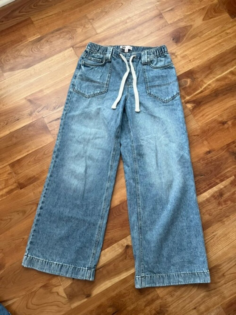 Juniors' SO® Mid Rise Pull-On Wide Leg Jeans